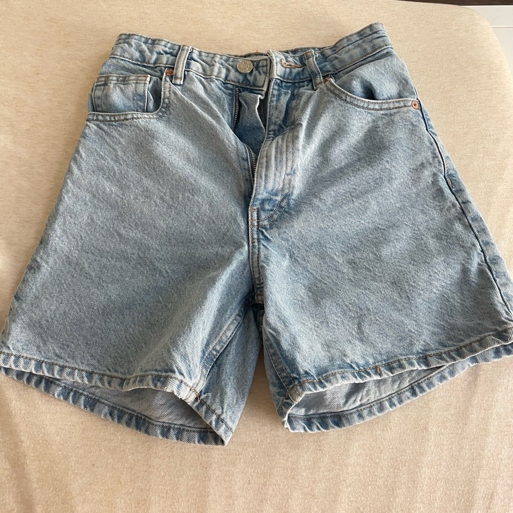 ZARA MOM SHORTS